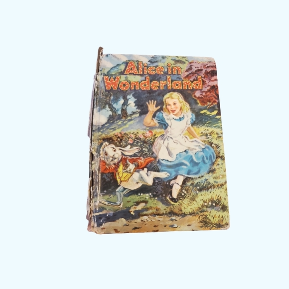 Vintage Alice in wonderland book - Picture 1 of 5